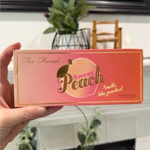 Too Faced Sweet Peach Eyeshadow Palette- New